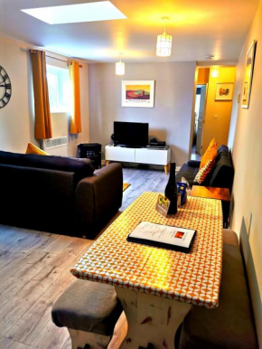 Sunflower Apartment, Family accommodation Near Tenby in Pembrokeshire